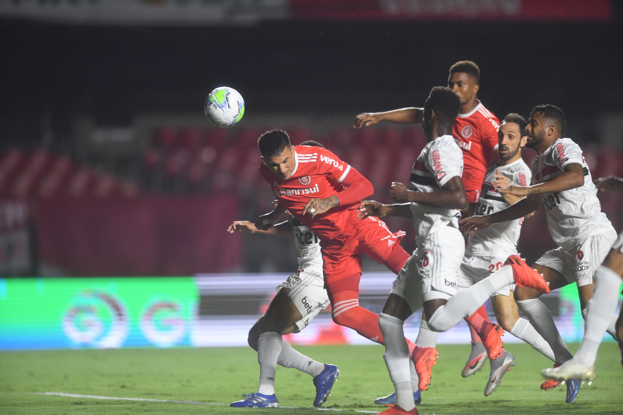 Manaus-AM 3 x 3 Confiança-SE - Em fim de jogo insano, Gavião e Dragão ficam  no empate