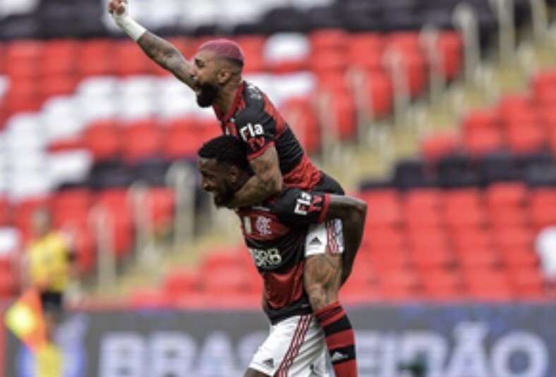 Ex-Flamengo, chileno Isla é anunciado pela Universidad Católica -  Superesportes